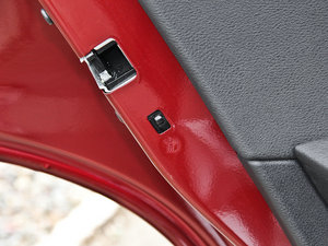 2014sDrive18i XOӋb g