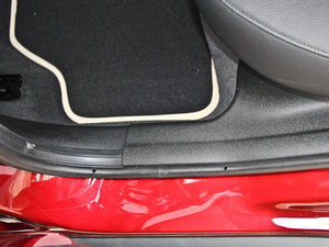 2014sDrive18i XOӋb g