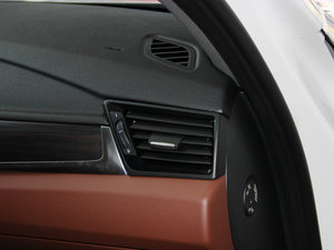 2014xDrive28i XOӋb g