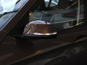 2014sDrive20i \OӋb ^