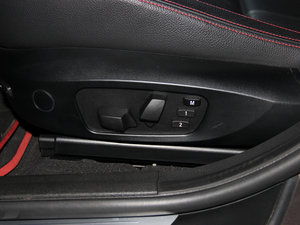 2014sDrive20i \OӋb g