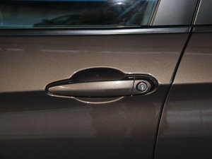 2014sDrive20i \OӋb ^