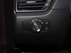 2014sDrive20i \OӋb g