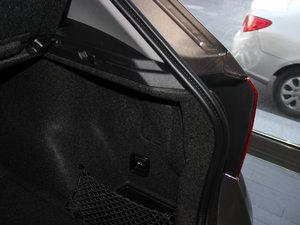 2014sDrive20i \OӋb g