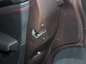 2014sDrive20i \OӋb g