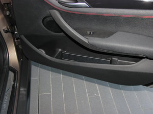 2014sDrive20i \OӋb g