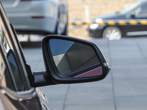 2014sDrive18i \OӋb ^