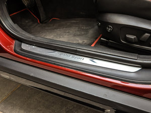 2014sDrive18i \OӋb g