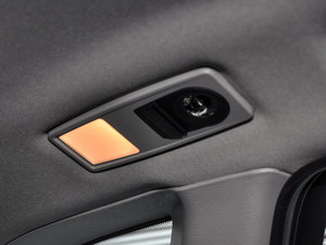 2014sDrive18i \OӋb g