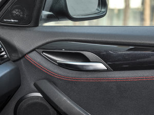 2014sDrive18i \OӋb g