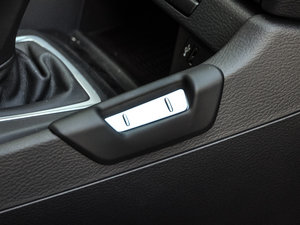 2014sDrive18i \OӋb g