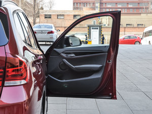 2014sDrive18i \OӋb g