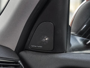 2014sDrive18i \OӋb g