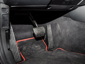 2014sDrive18i \OӋb g