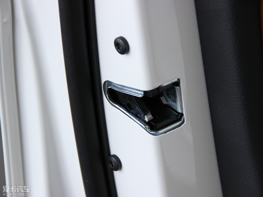 2015��R3ϵ 328Li ���A�OӋ���b