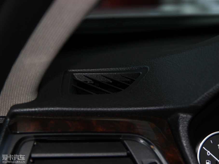 2015��R3ϵ 328Li ���A�OӋ���b