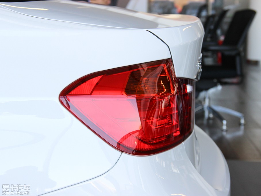 2015R3ϵ 328Li AOӋb