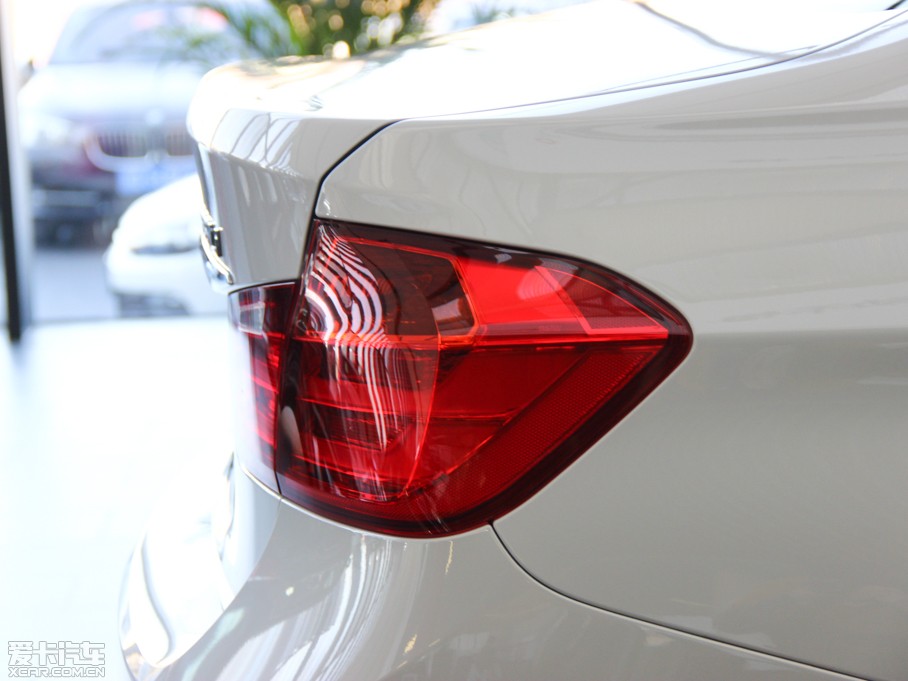 2015R3ϵ 328Li AOӋb