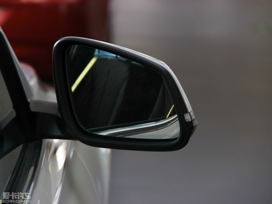 2015R3ϵ 328Li AOӋb