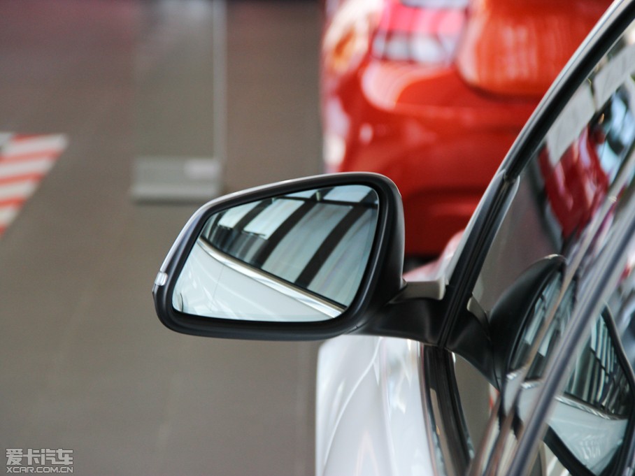 2015R3ϵ 328Li AOӋb