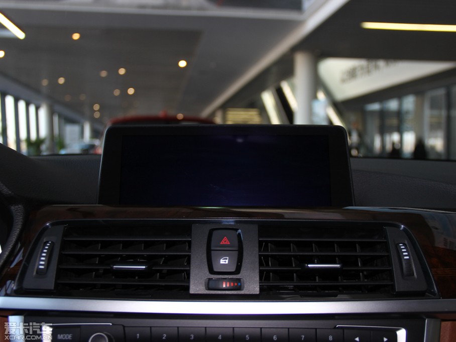 2015R3ϵ 328Li AOӋb