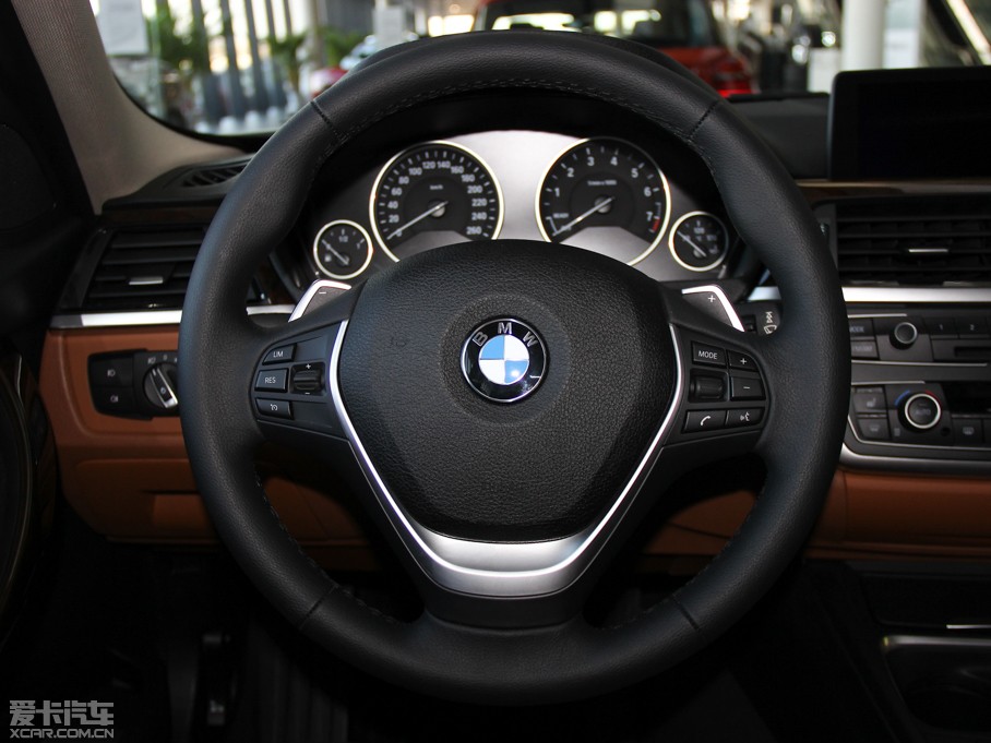 2015R3ϵ 328Li AOӋb