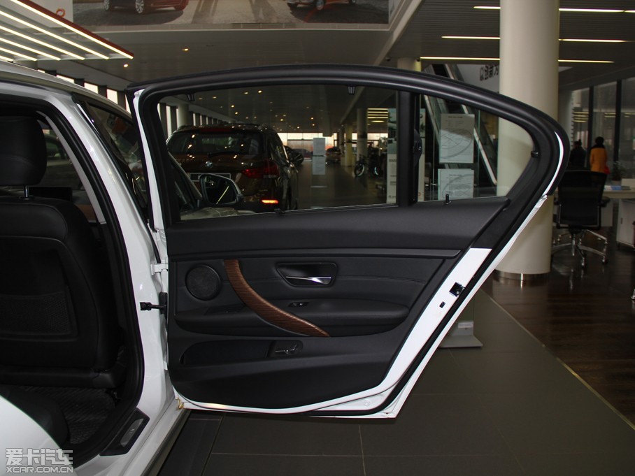 2015��R3ϵ 335Li �L���OӋ���b