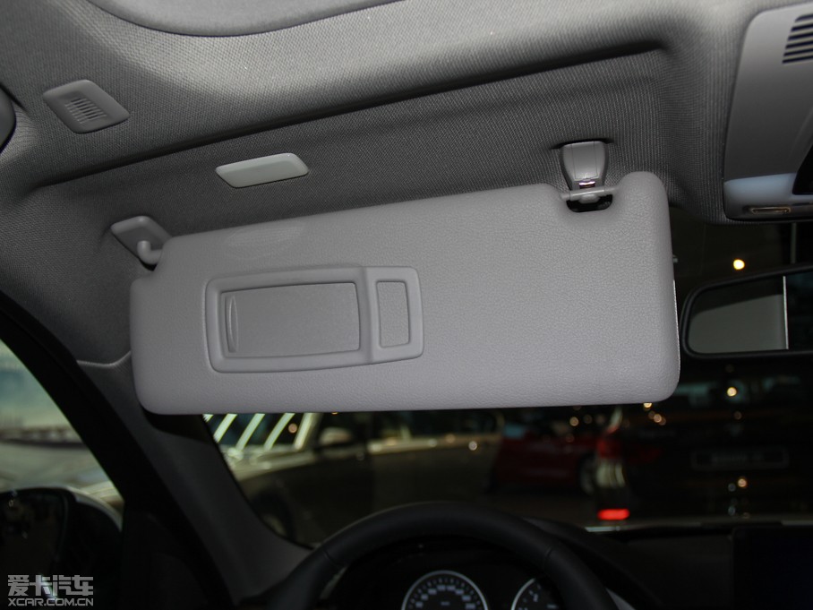 2015��R3ϵ 335Li �L���OӋ���b