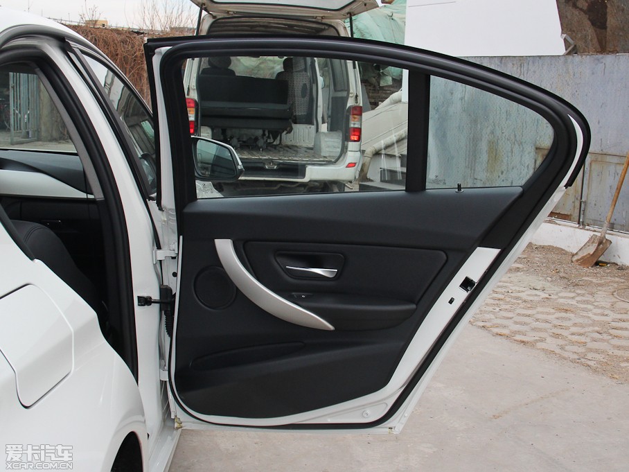 2015��R3ϵ 320i �r����