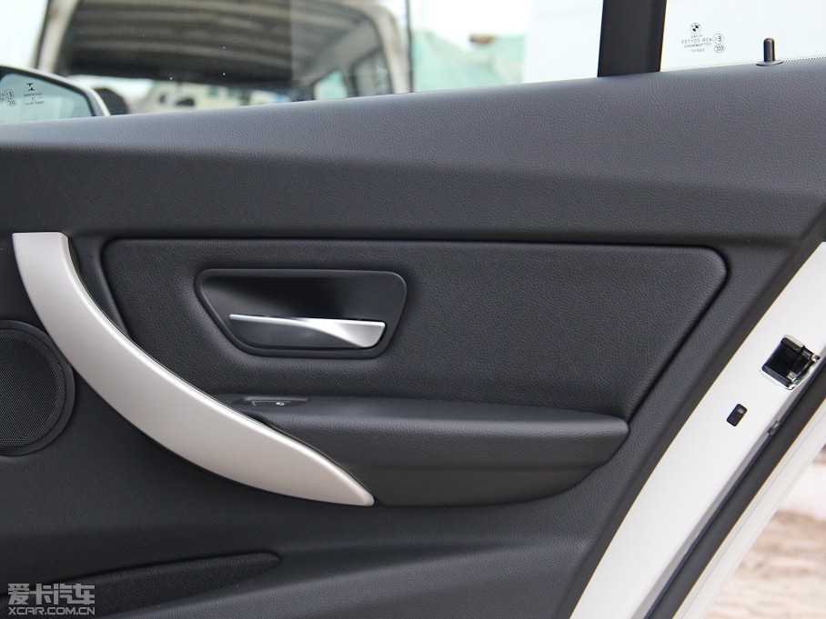 2015��R3ϵ 320i �r(sh��)����