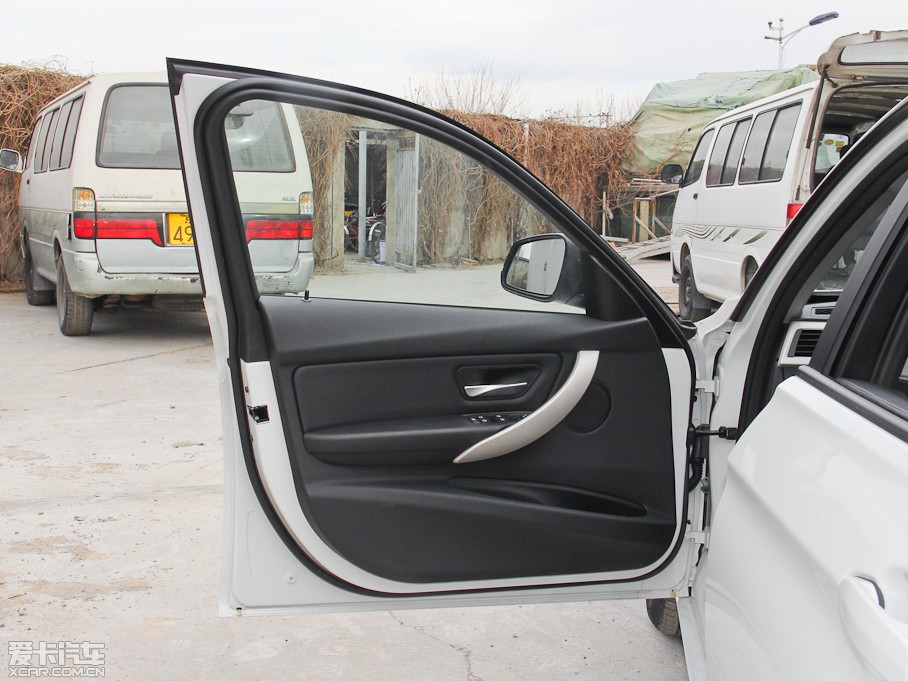 2015��R3ϵ 320i �r����