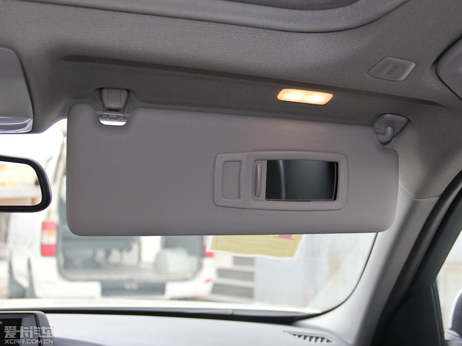 2015��R3ϵ 320i �r����