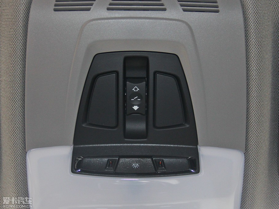 2015��R3ϵ 320i �r����