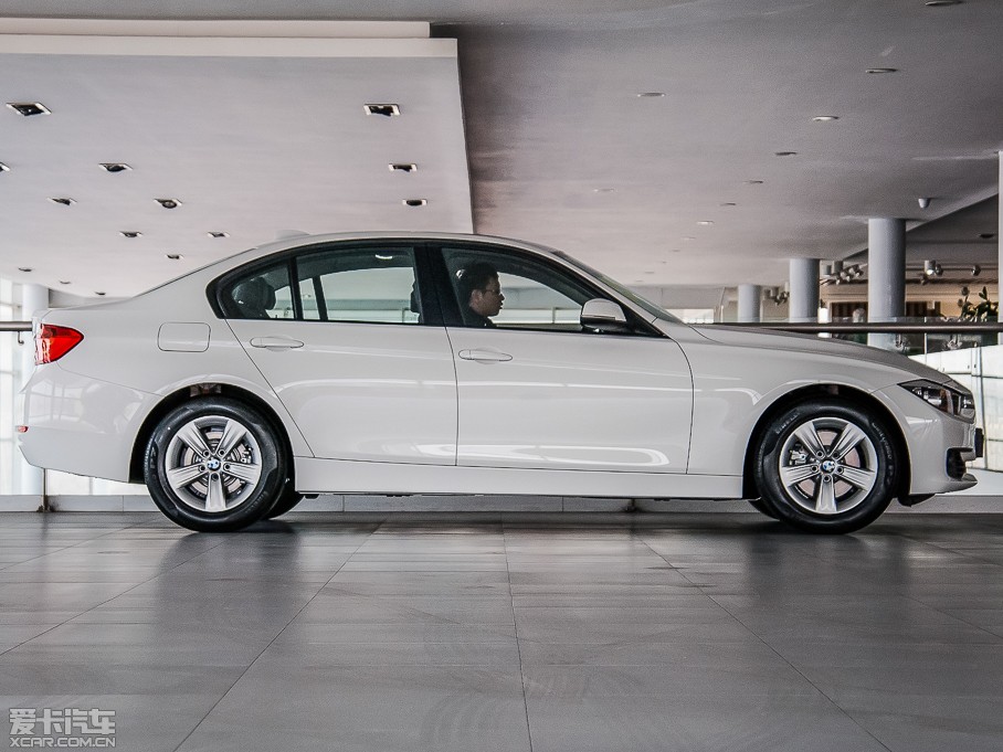 2015R3ϵ 320i Mȡ