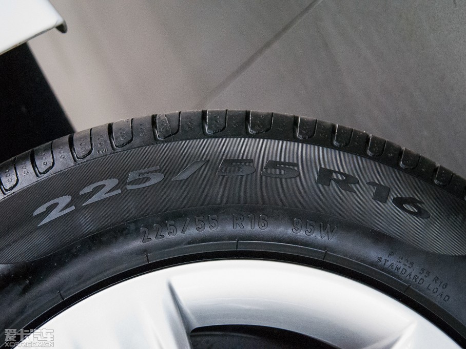 2015R3ϵ 320i M(jn)ȡ