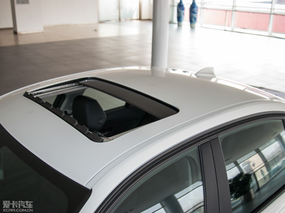 2015R3ϵ 320i Mȡ