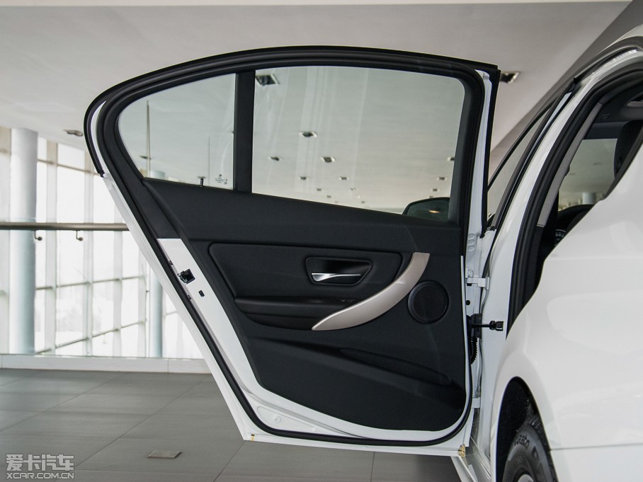 2015R3ϵ 320i Mȡ