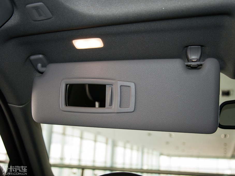 2015R3ϵ 320i Mȡ