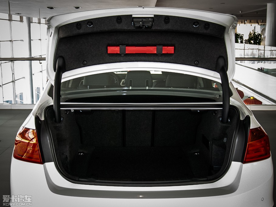 2015R3ϵ 320i Mȡ