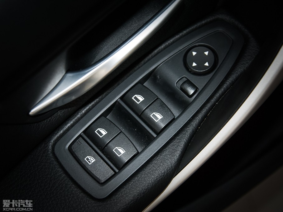 2015R3ϵ 320i Mȡ