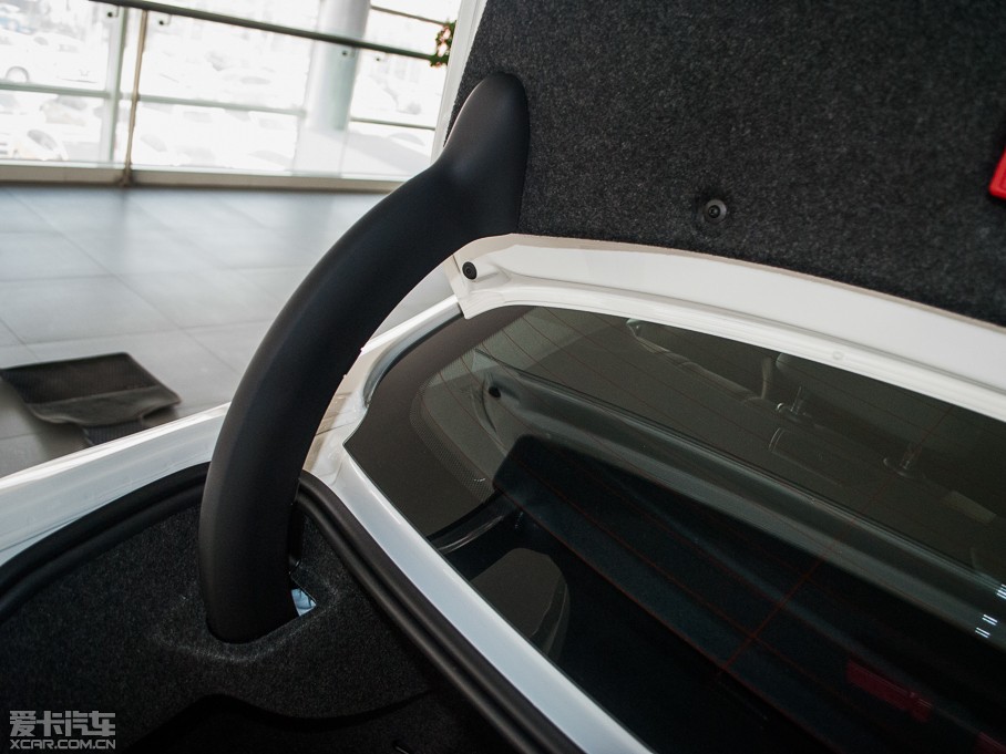 2015R3ϵ 320i M(jn)ȡ