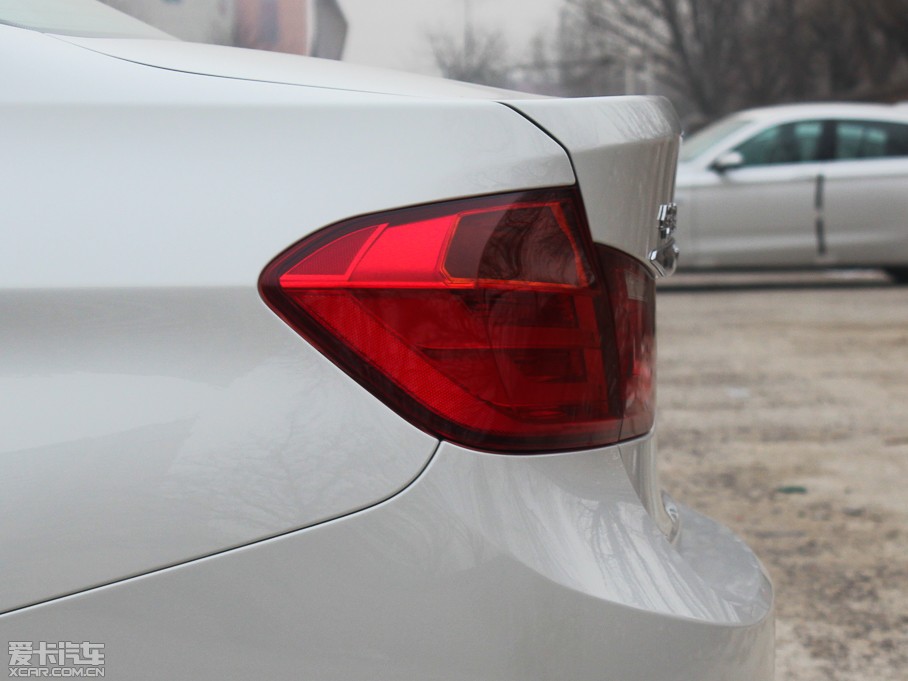 2015R3ϵ 328Li r(sh)