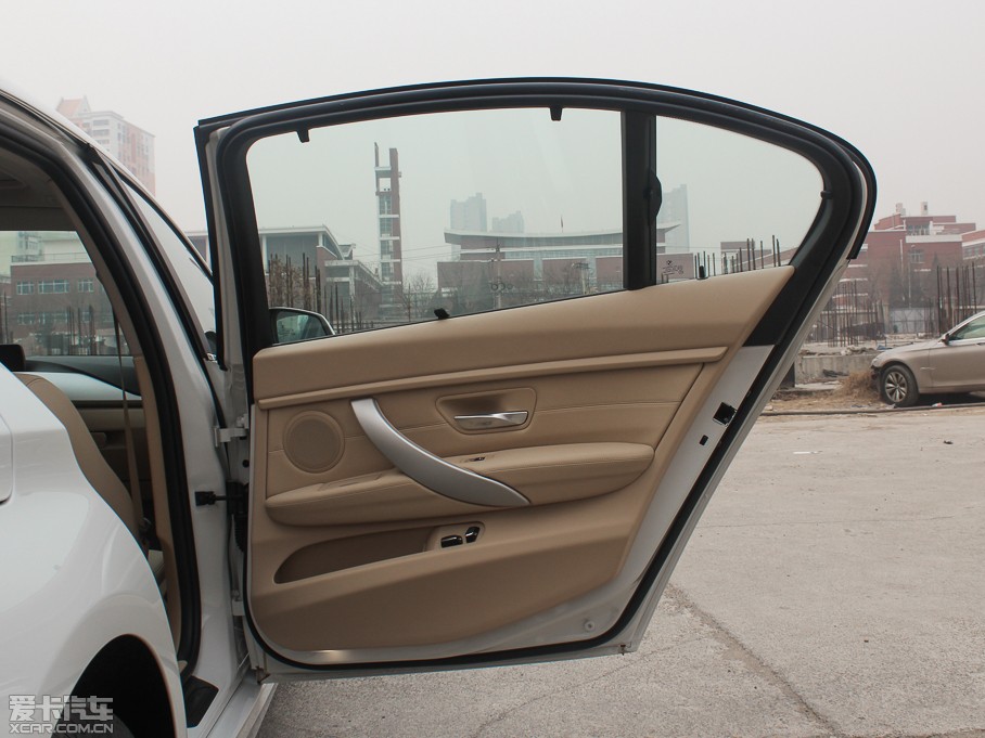 2015��R3ϵ 328Li xDrive�r����