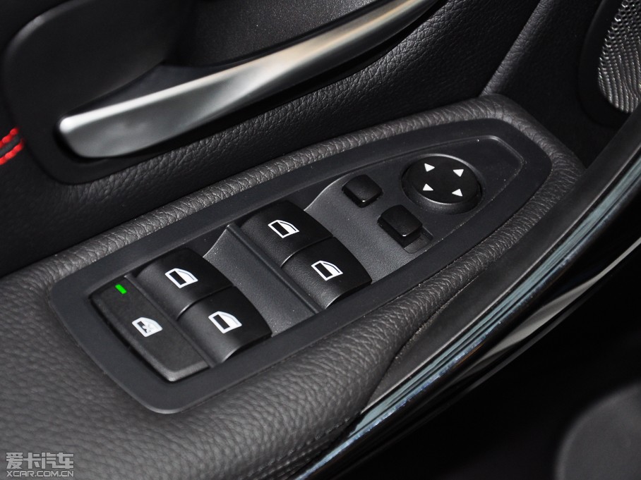 2015R3ϵ 328i xDrive\OӋb