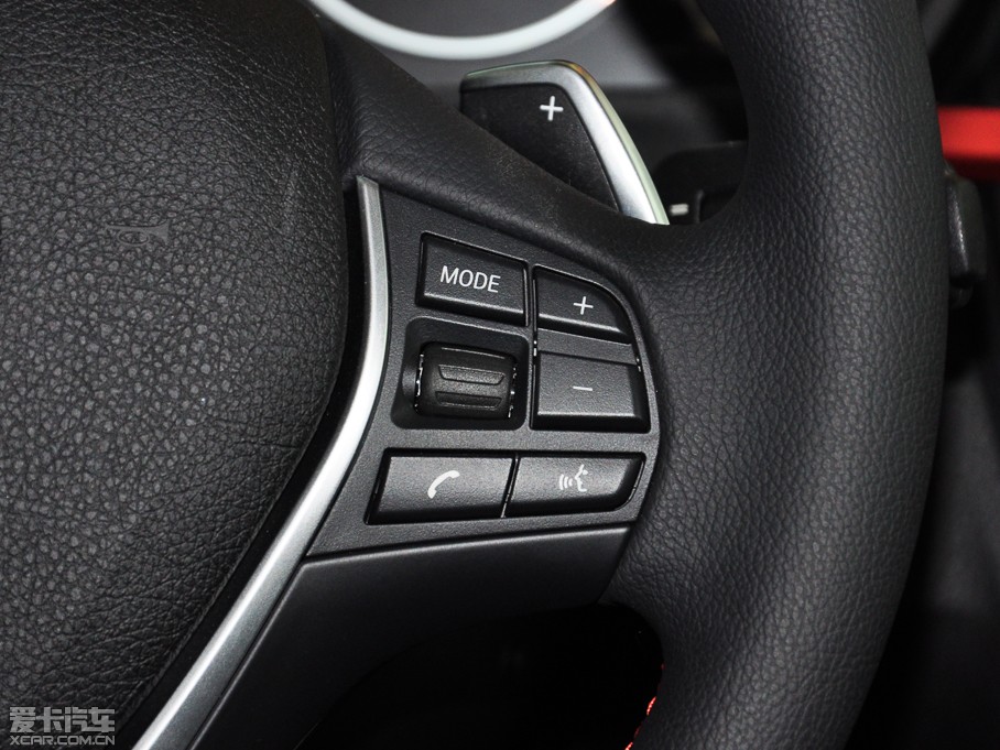 2015R3ϵ 328i xDrive\OӋb