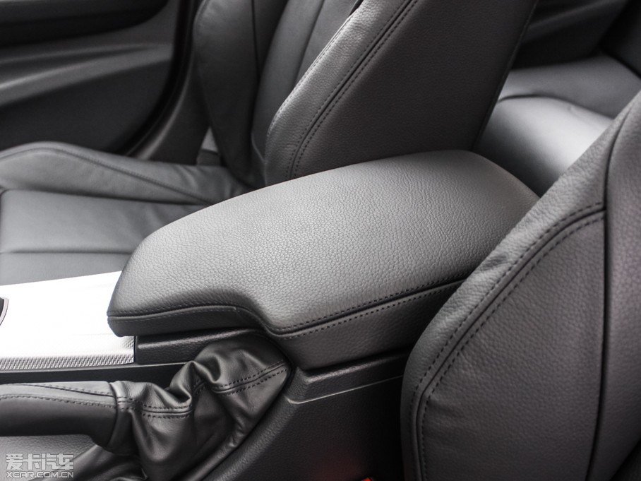 2015��R3ϵ 328i M�\(y��n)��(d��ng)��