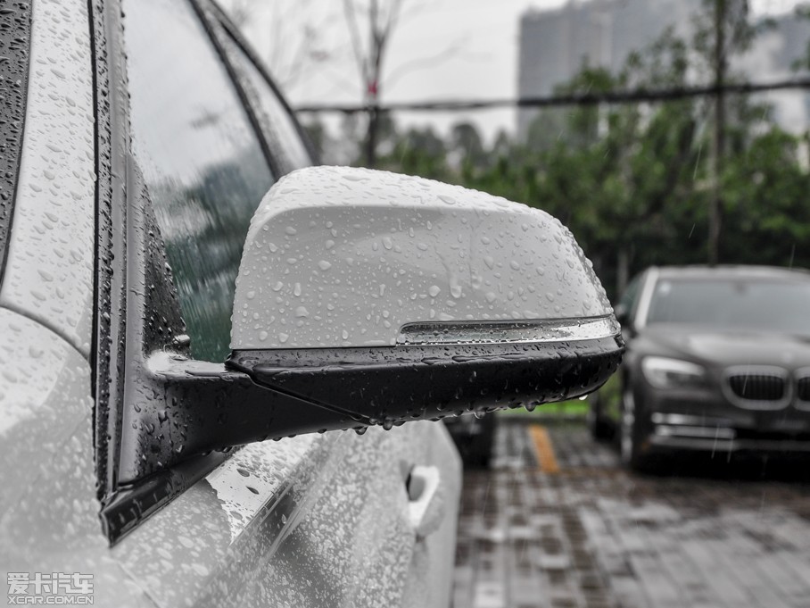 2015R3ϵ 320i \OӋb