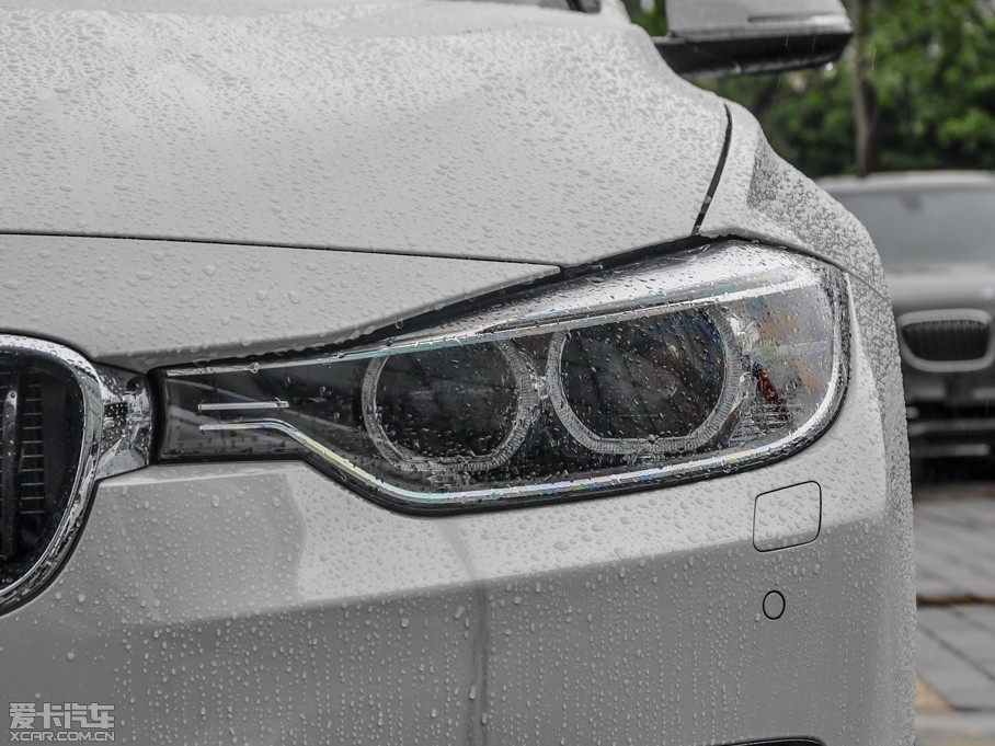 2015R3ϵ 320i \OӋb