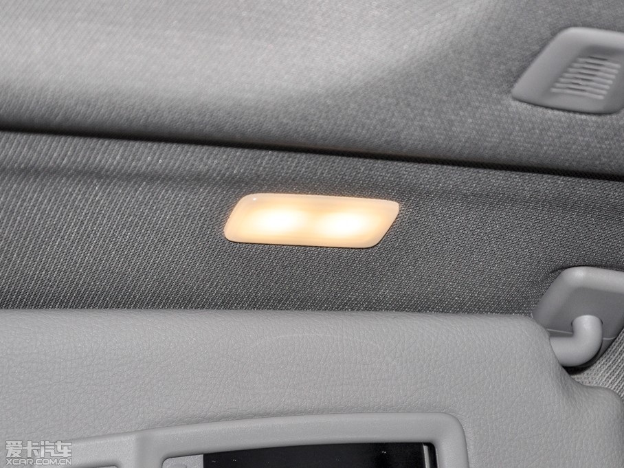 2015R3ϵ 320i \OӋb