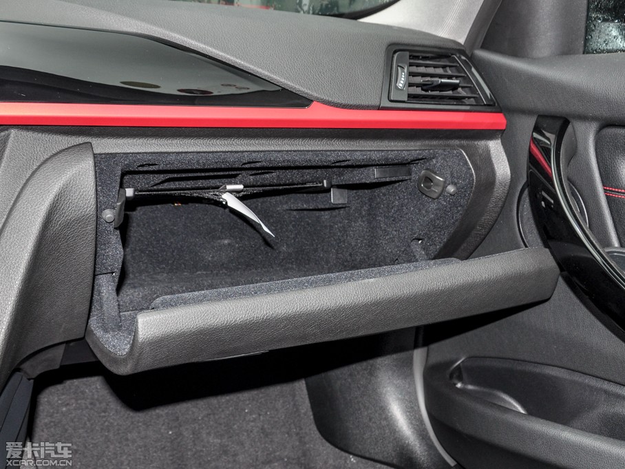 2015R3ϵ 320i \OӋb